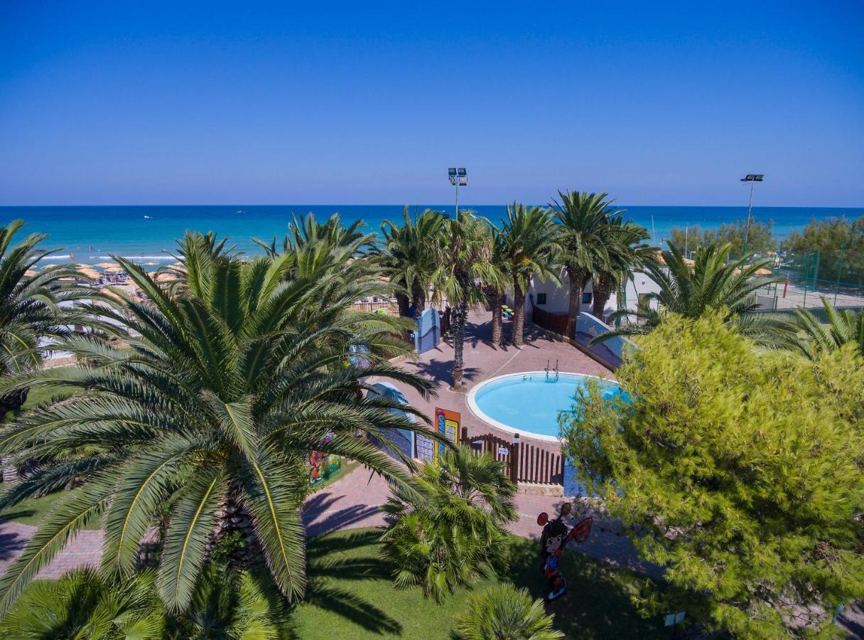 GranSerena Hotel Torre Canne Exterior foto
