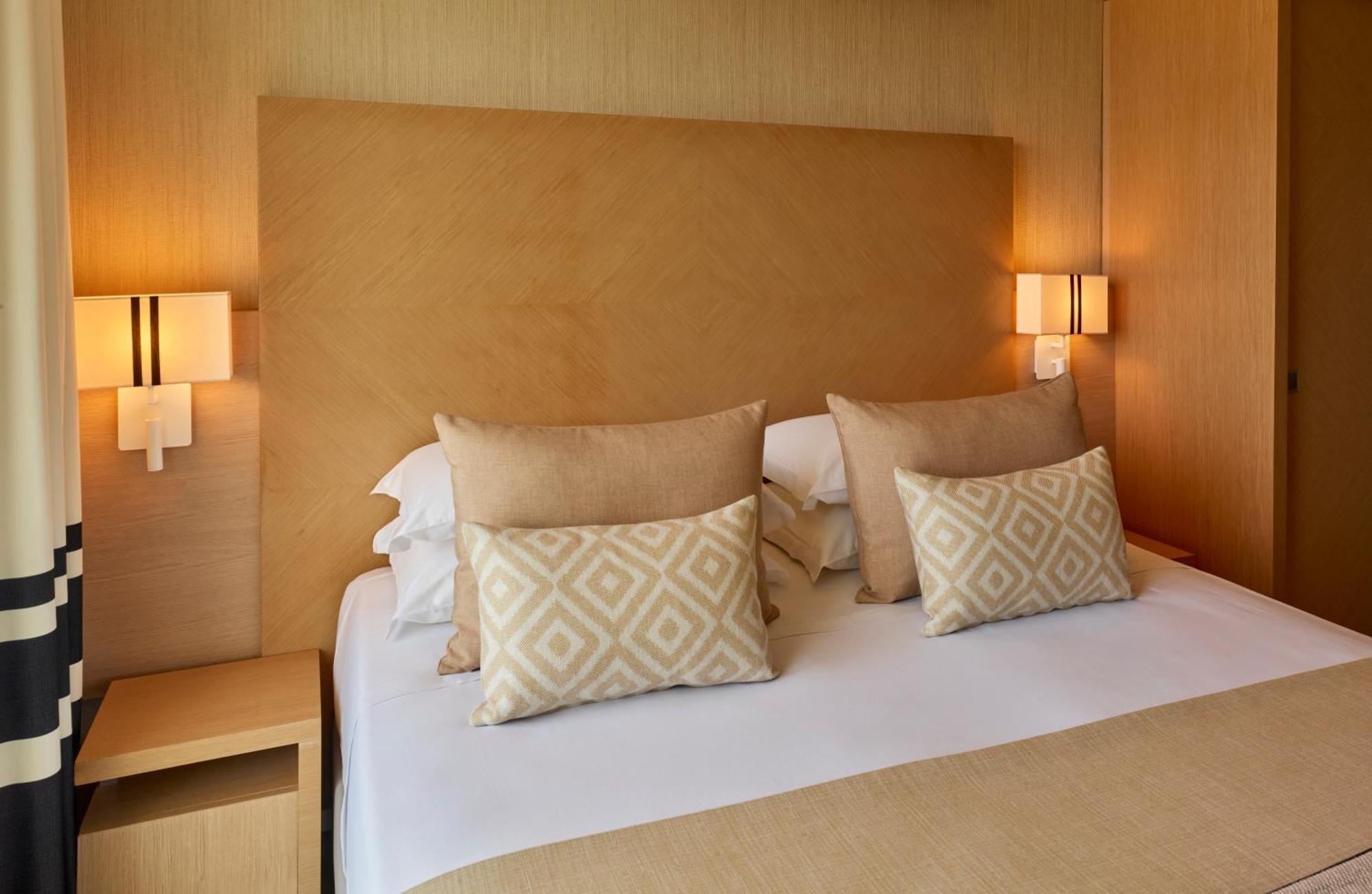 GranSerena Hotel Torre Canne Zimmer foto